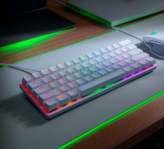 Teclado Mecânico Gamer Razer Huntsman Mini 60%, Chroma RGB, Switches Ópticos Red - Branco