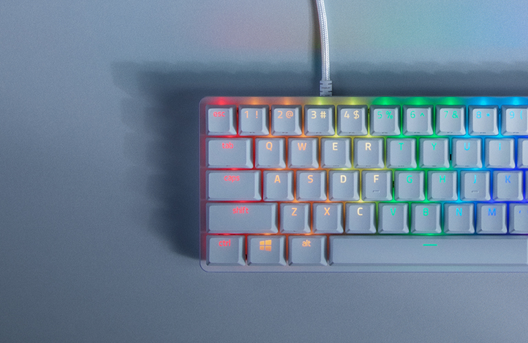 Teclado Mecânico Gamer Razer Huntsman Mini 60%, Chroma RGB, Switches Ópticos Red - Branco