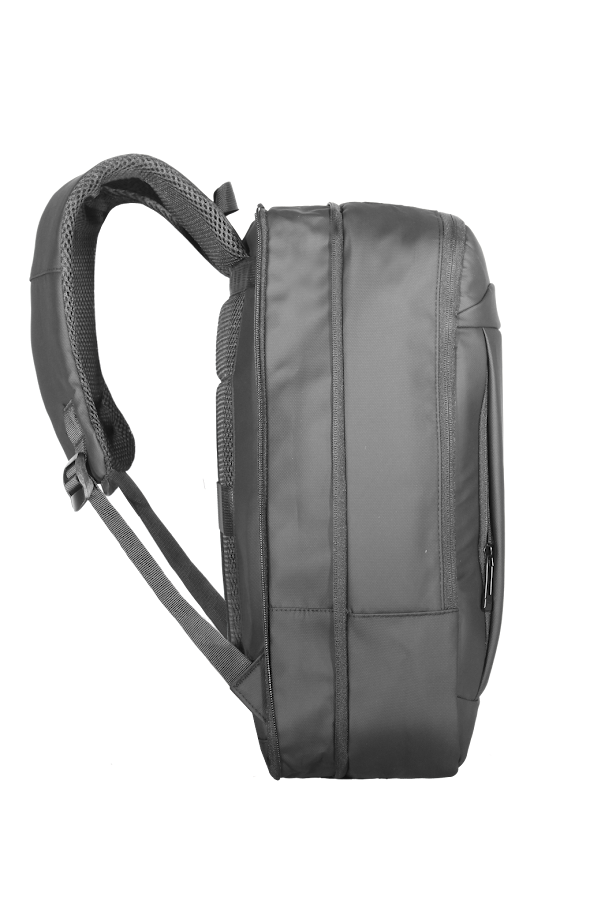 Mochila Impermeável Kepper Veneza 26, USB, Expansível, 38L - Preto